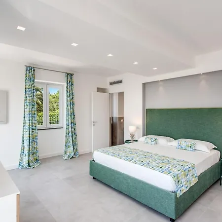 Andrilla By Feeling Italy With Pool, Views, Concierge, In The Town Centre Villa Massa Lubrense