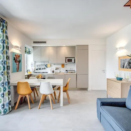 Andrilla By Feeling Italy With Pool, Views, Concierge, In The Town Centre *
