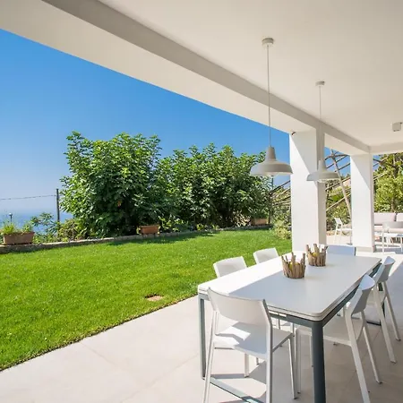 Andrilla By Feeling Italy With Pool, Views, Concierge, In The Town Centre *