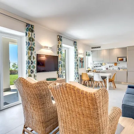 Andrilla By Feeling Italy With Pool, Views, Concierge, In The Town Centre Massa Lubrense