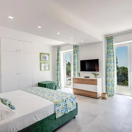 Andrilla By Feeling Italy With Pool, Views, Concierge, In The Town Centre Villa Massa Lubrense